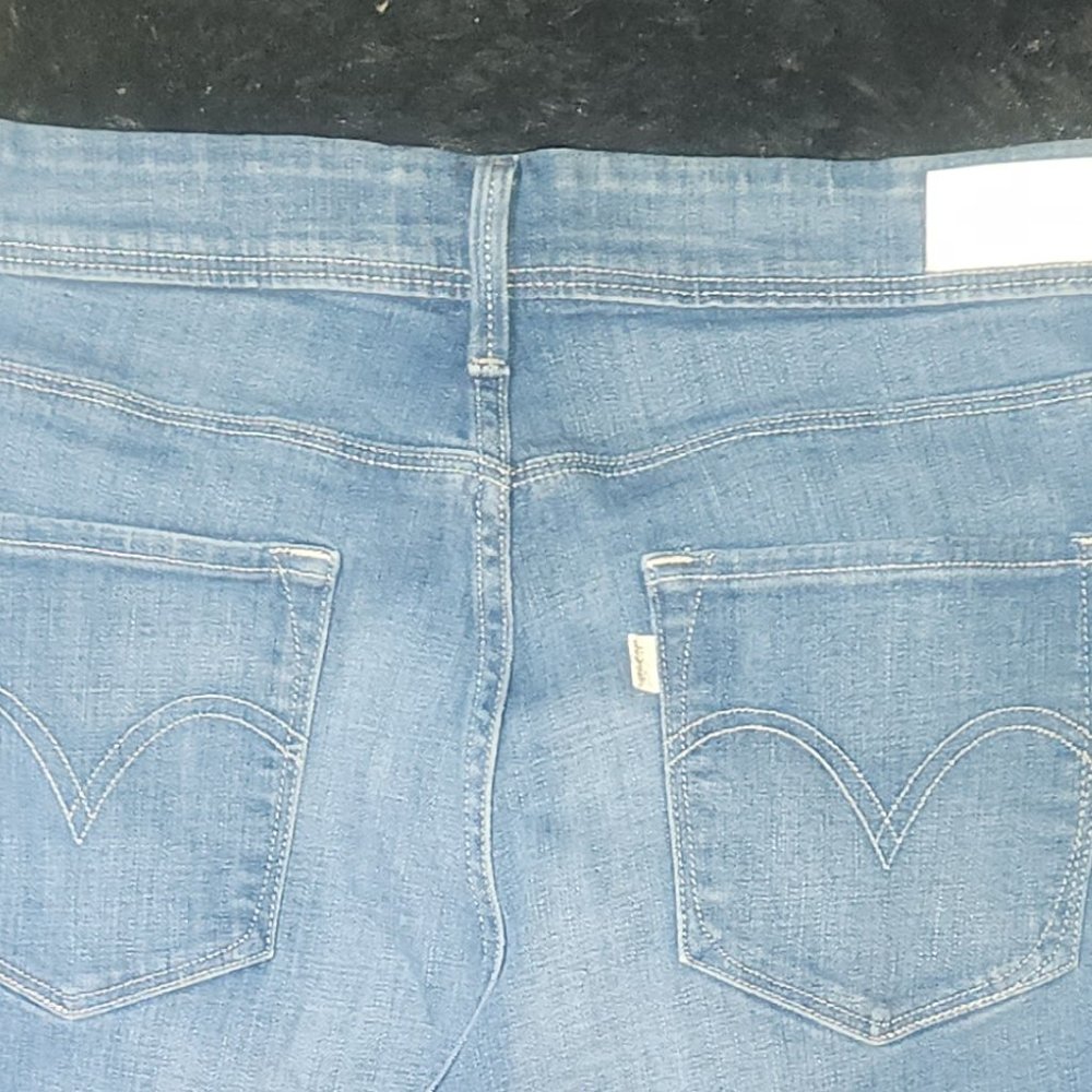 Levis white tag ladies' mid-rise skinny jeans, size 12, 30" waist - Picture 8 of 13